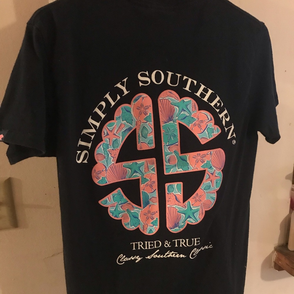 Simply Southern size large ladies T-shirt